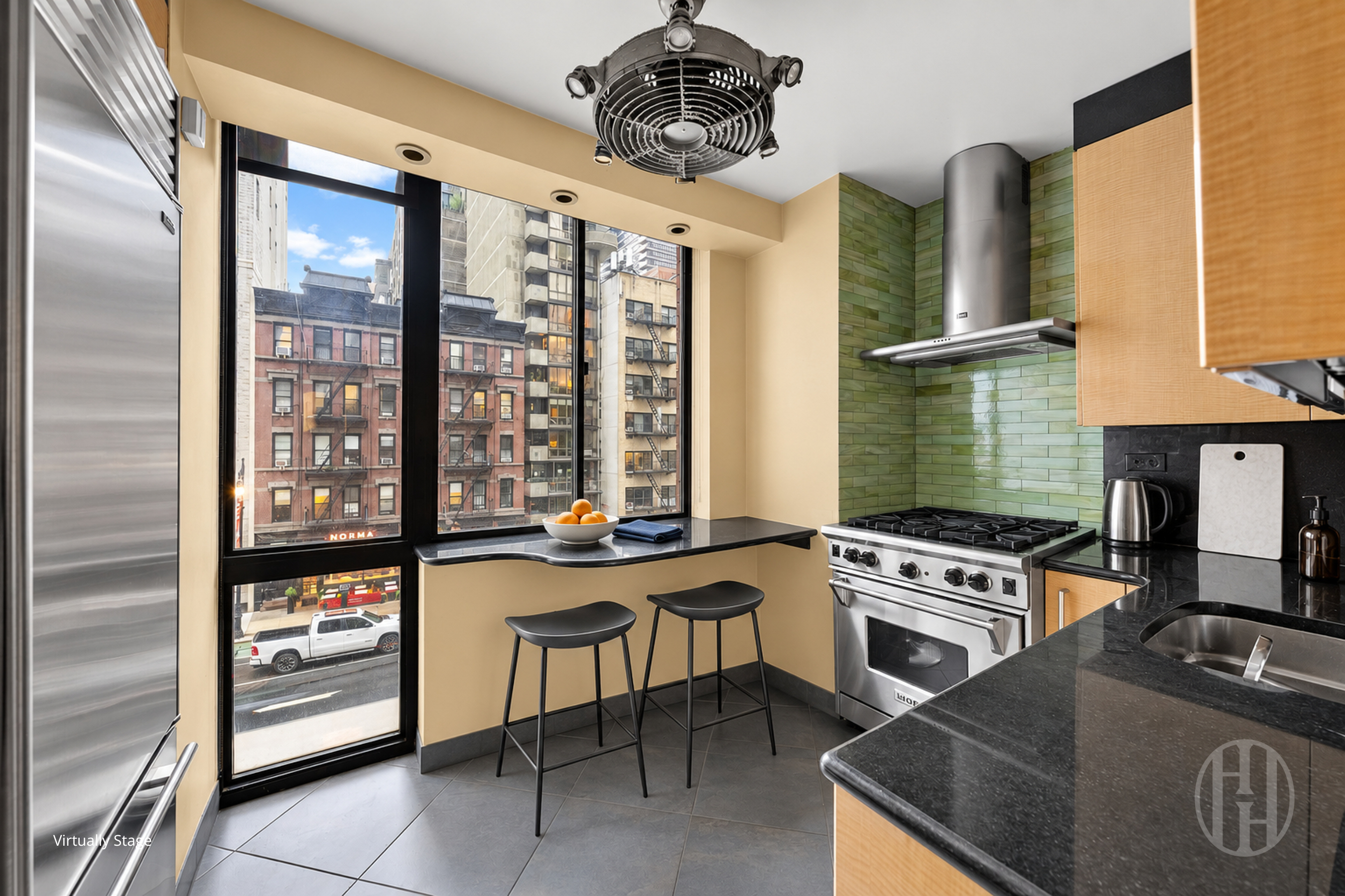 255 E 49th Street 4CD