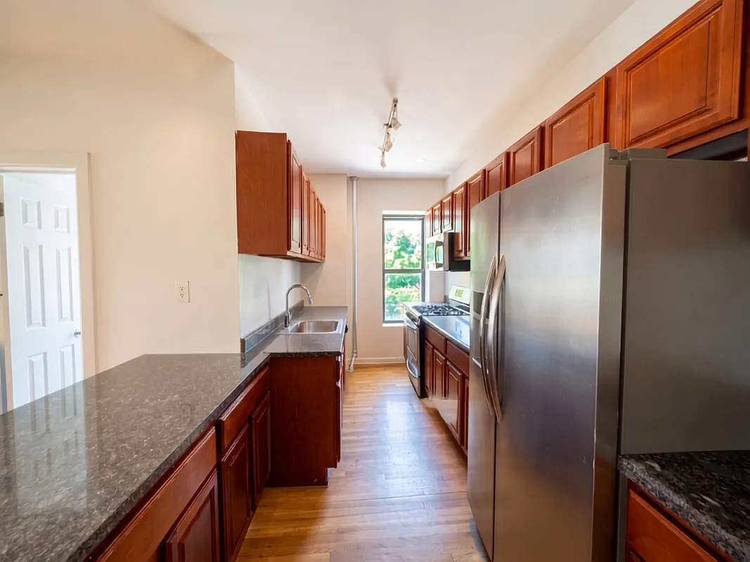 305 Ocean Avenue B55