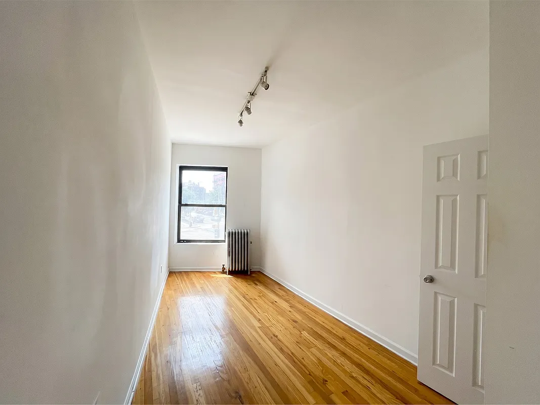 305 Ocean Avenue B55