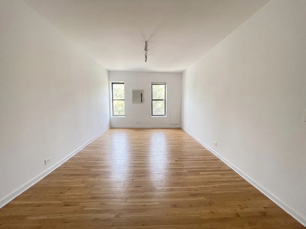305 Ocean Avenue B55