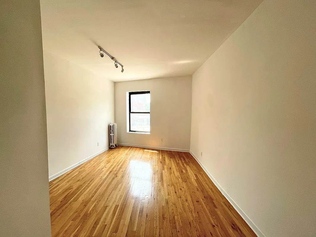 305 Ocean Avenue B55