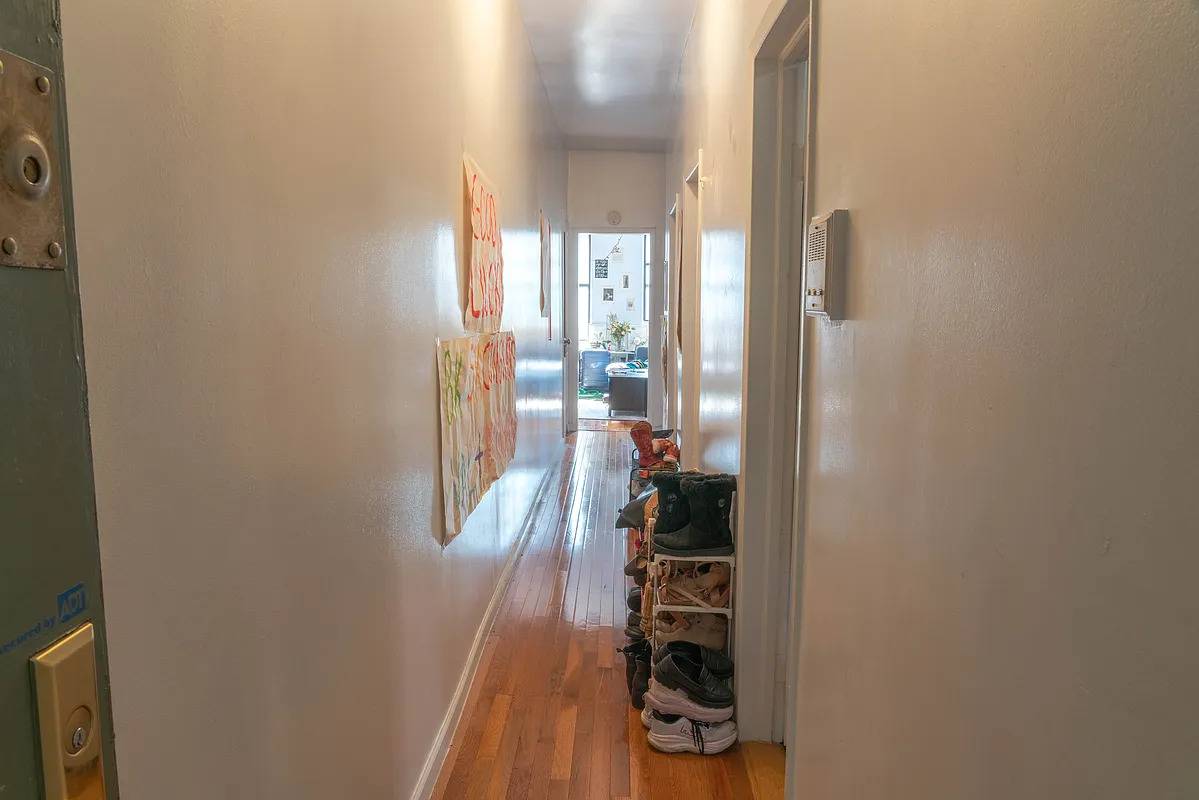 401 W 47th Street 11