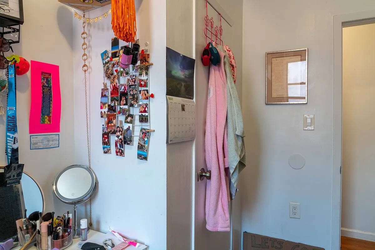 401 W 47th Street 11