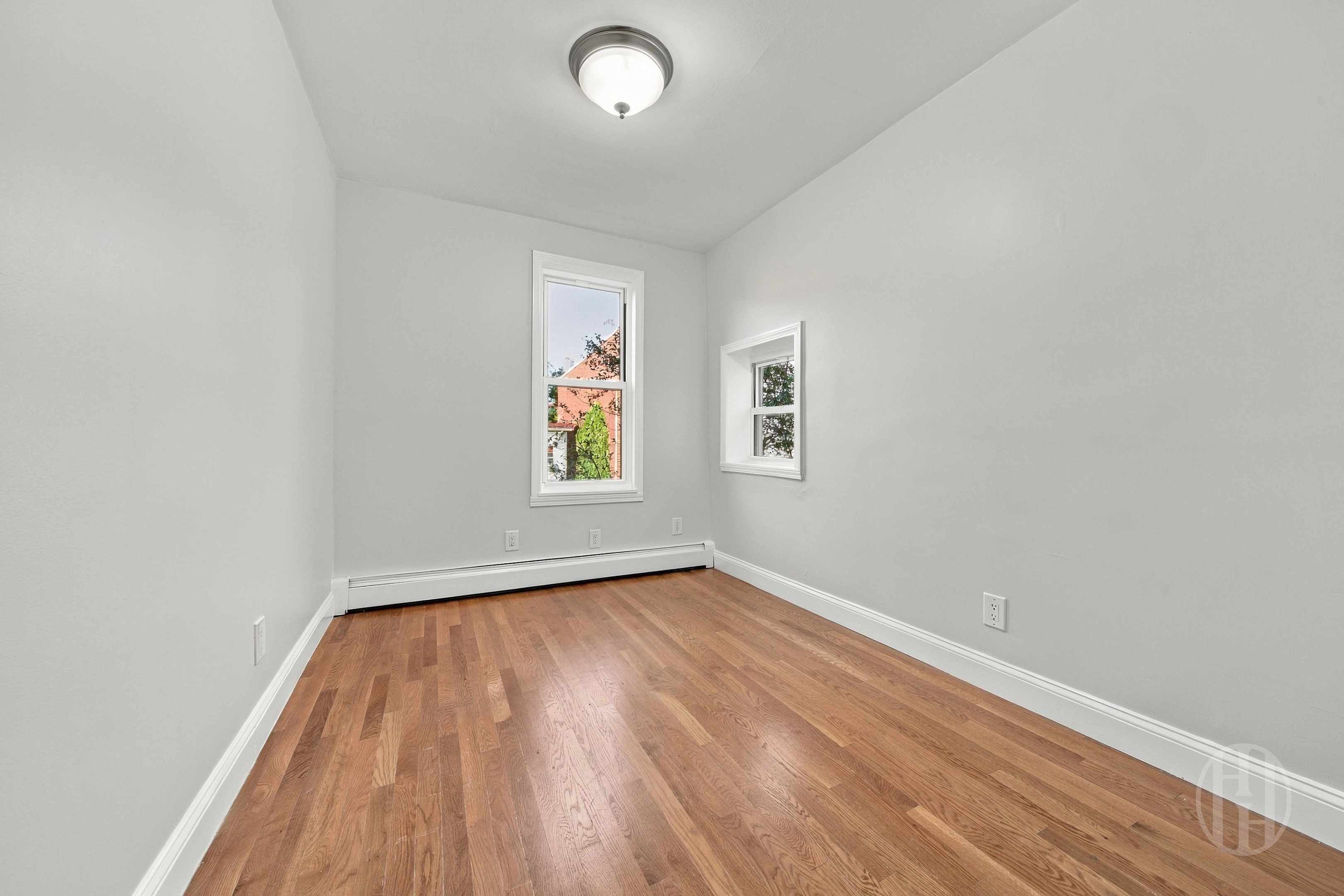 250 16th Street 1A