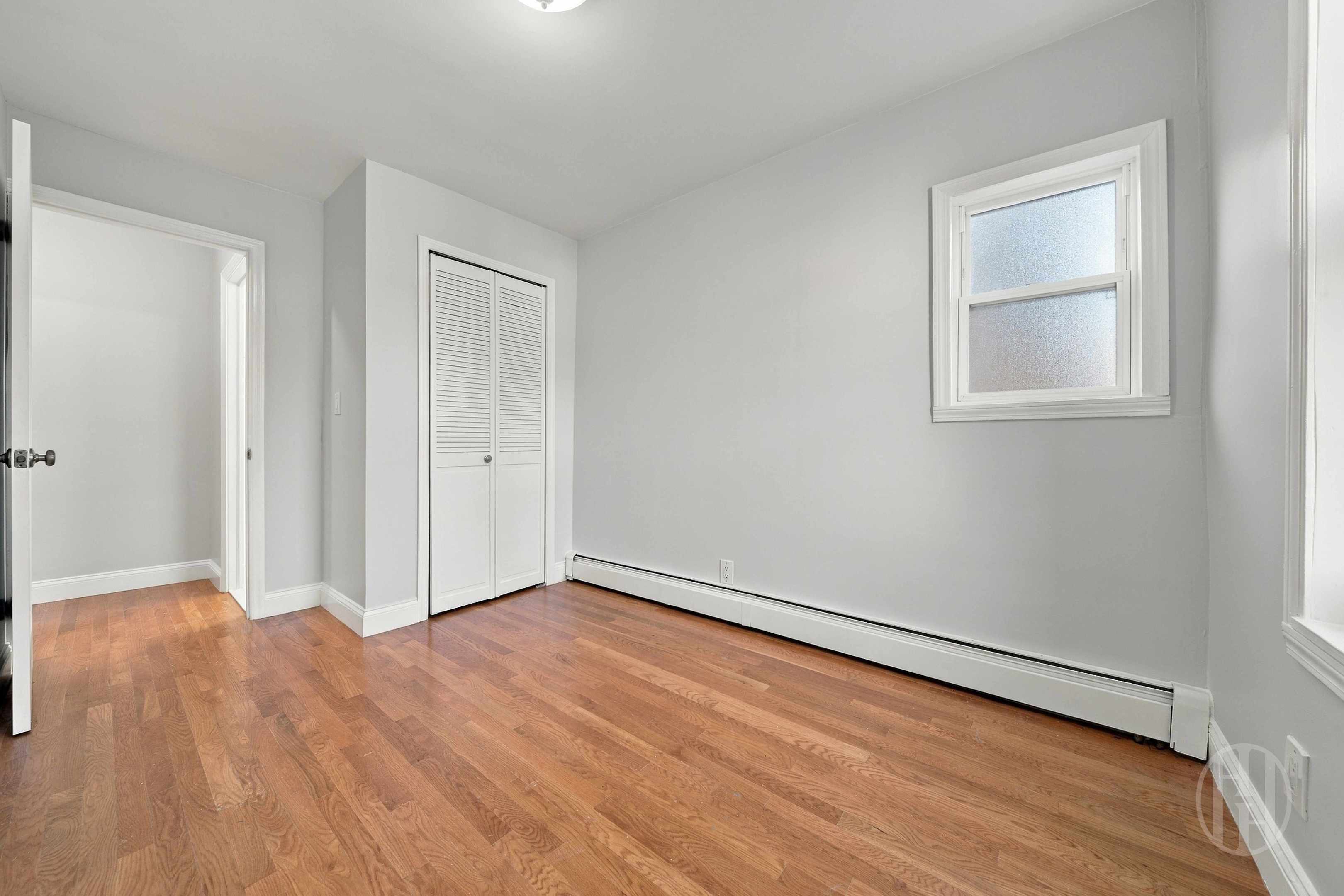250 16th Street 1A
