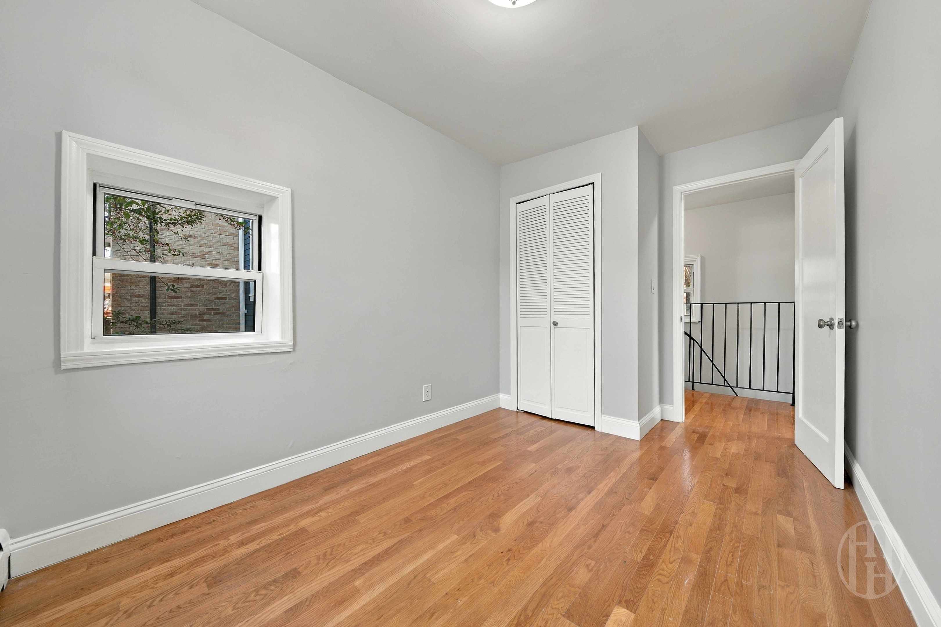 250 16th Street 1A