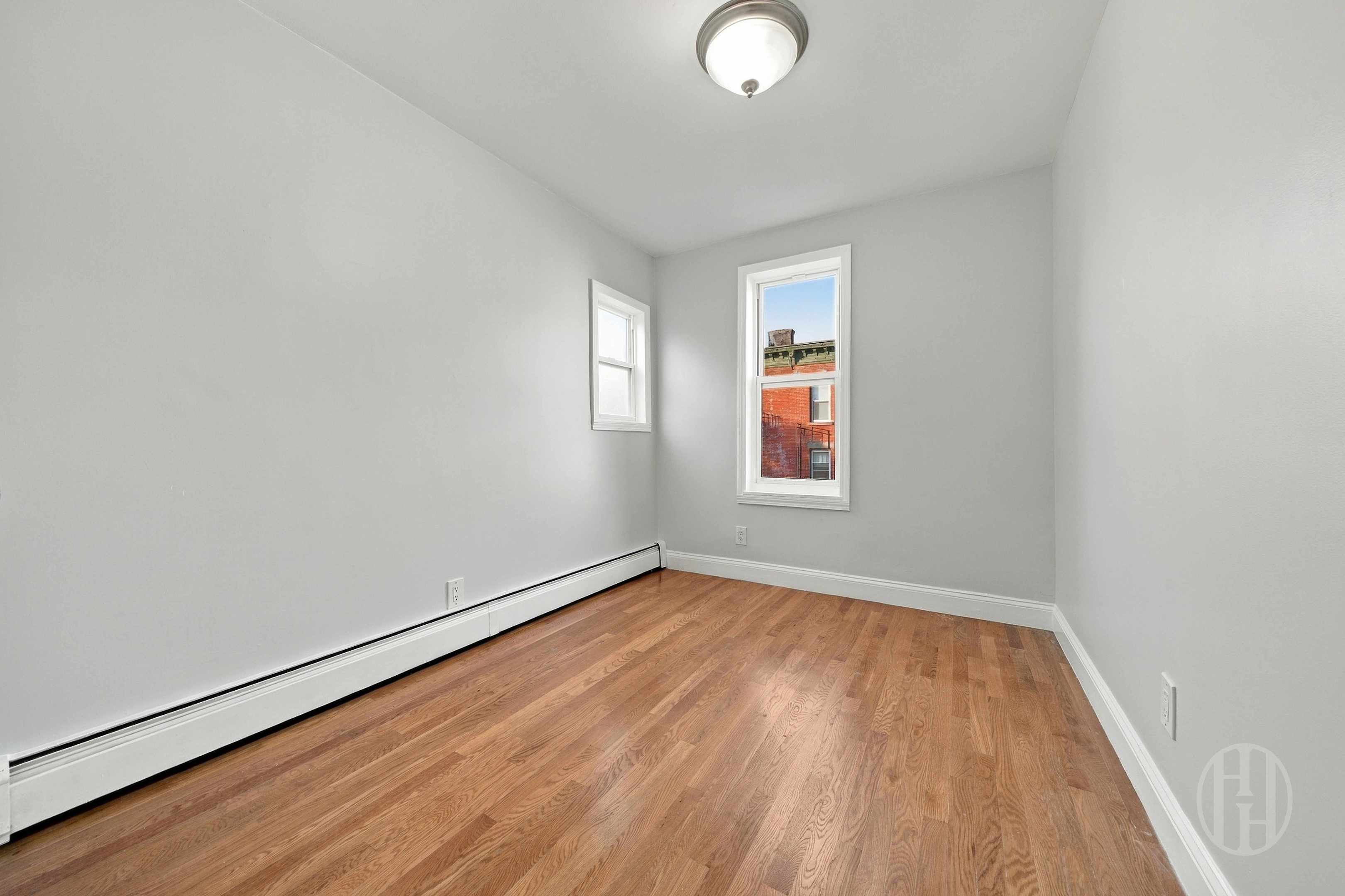 250 16th Street 1A