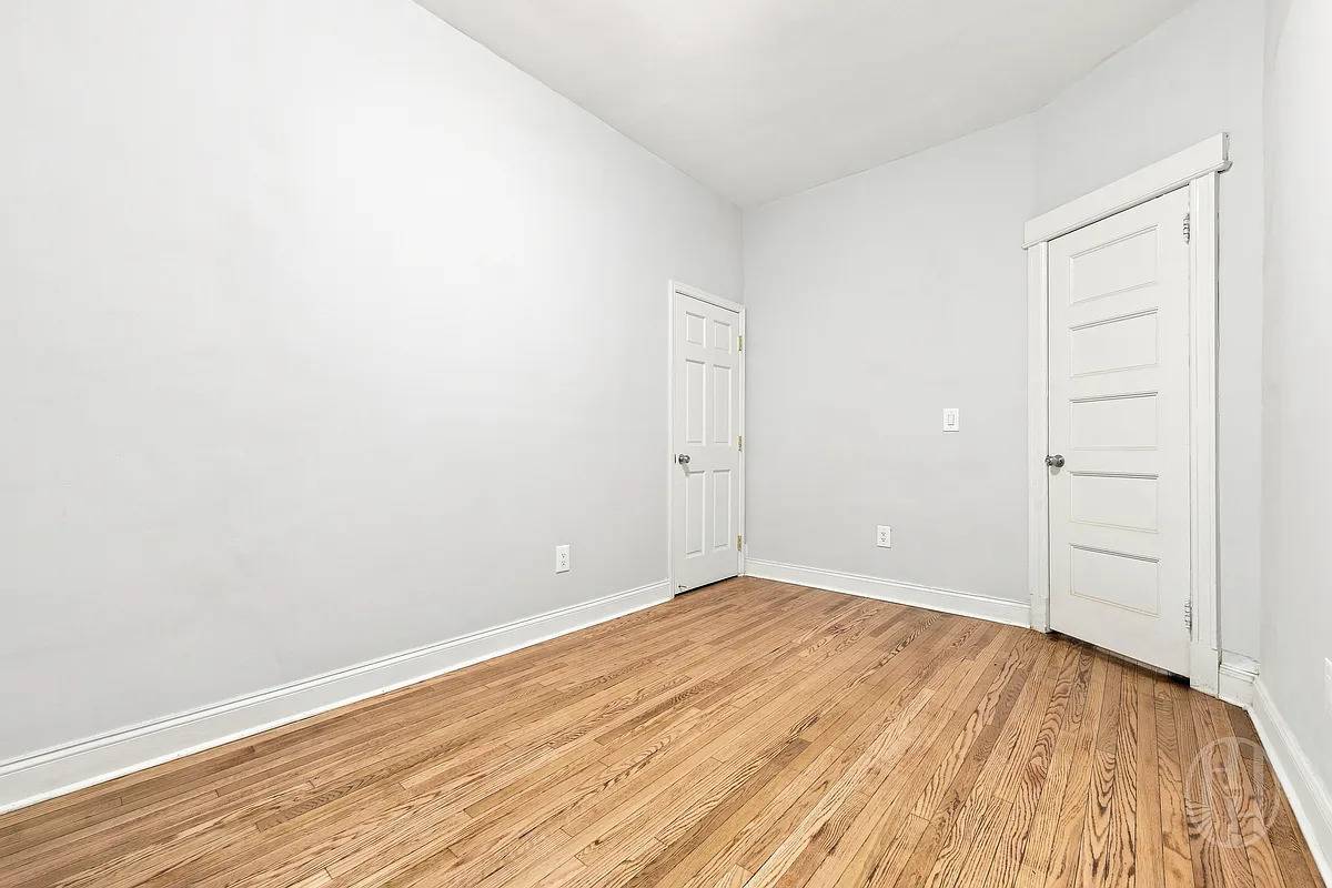 204 E 31st Street AA