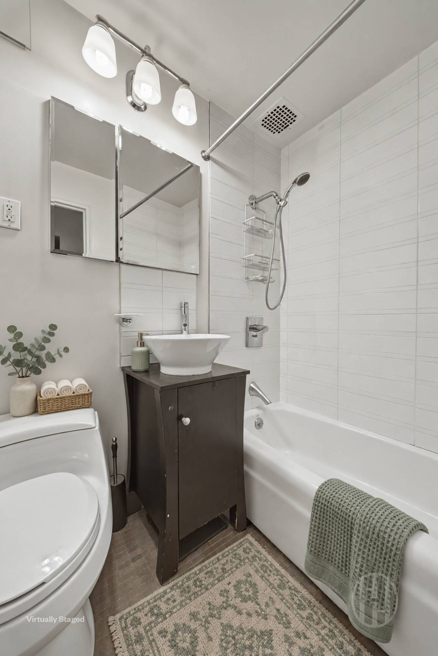 221 W 14th Street 1B