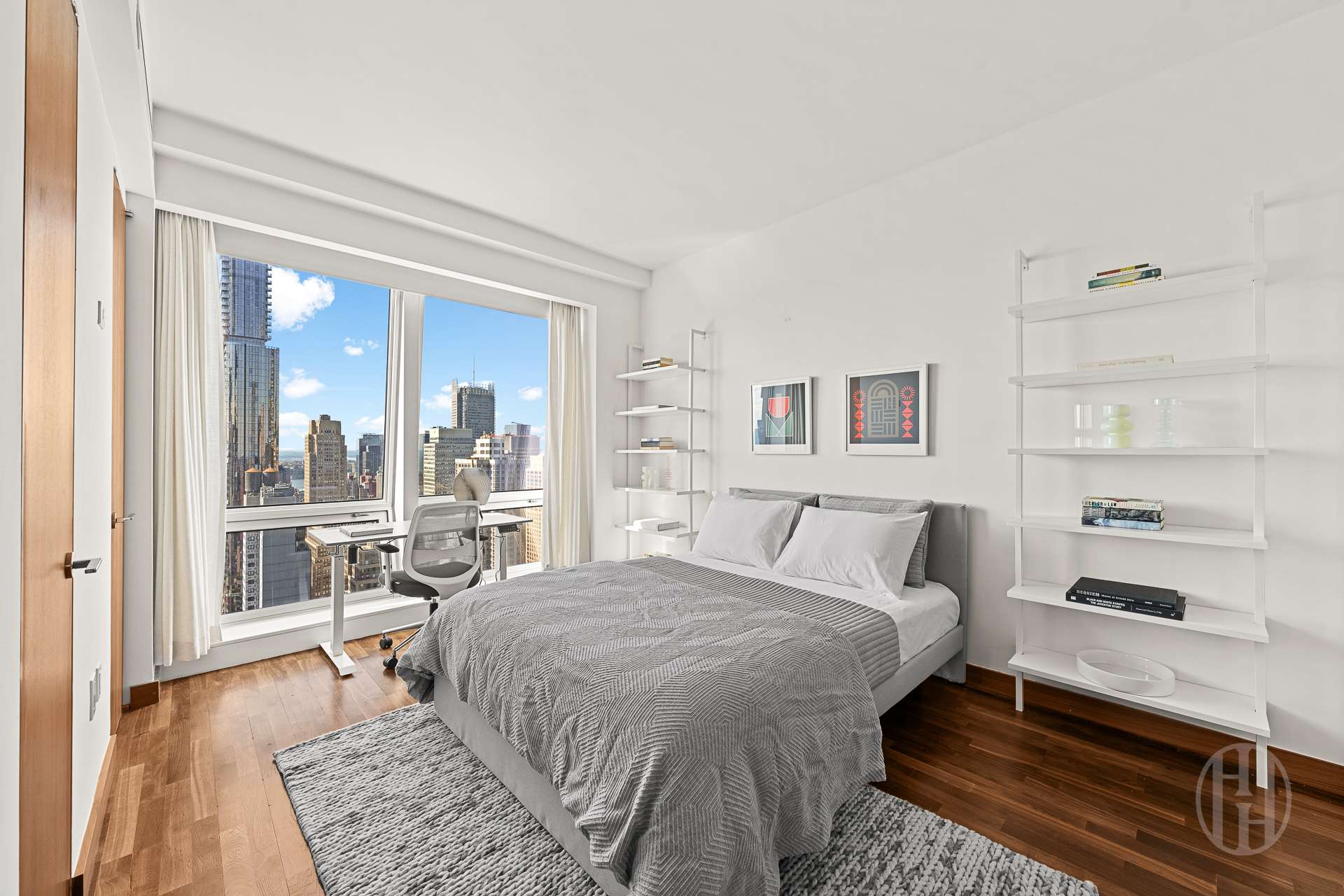 400 5th Avenue 45G