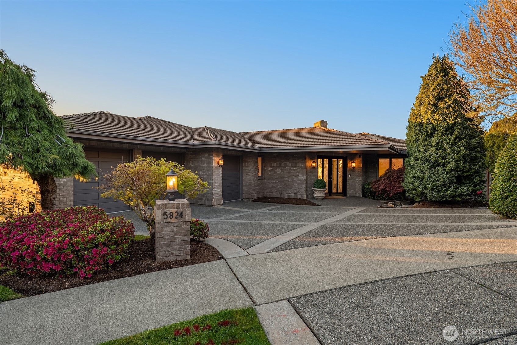5824 168th Place SE