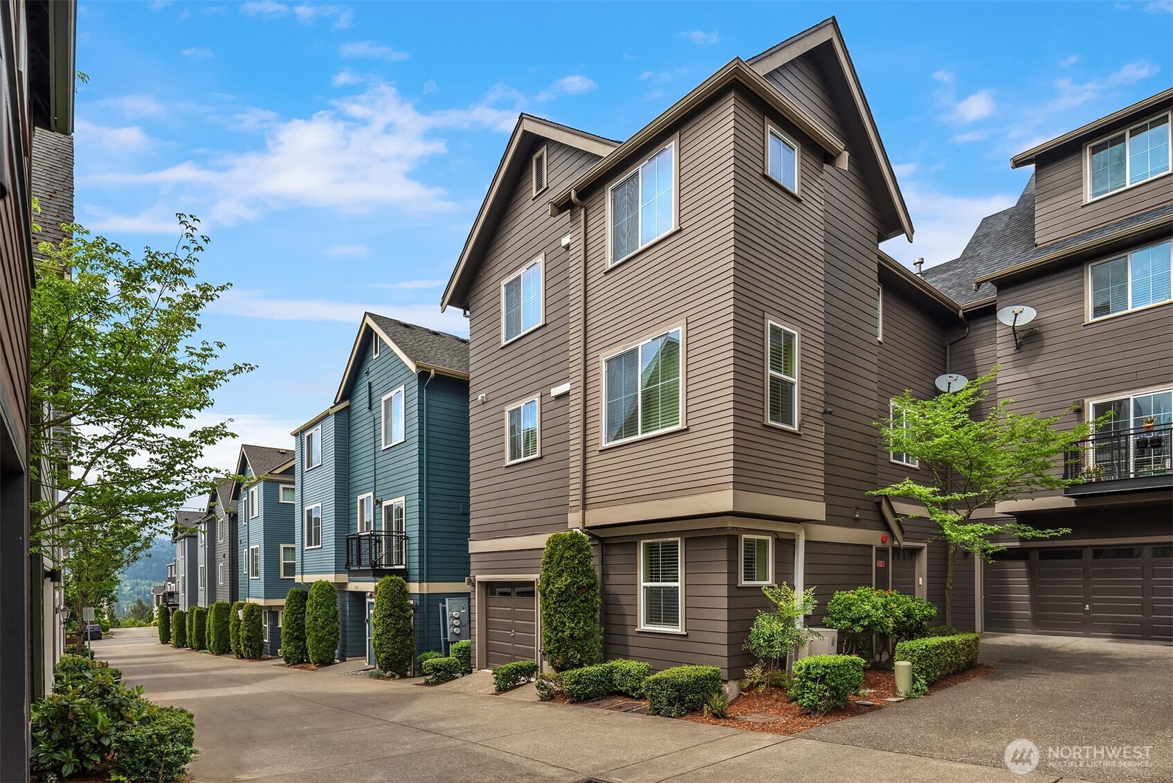 364 NE Darby Lane