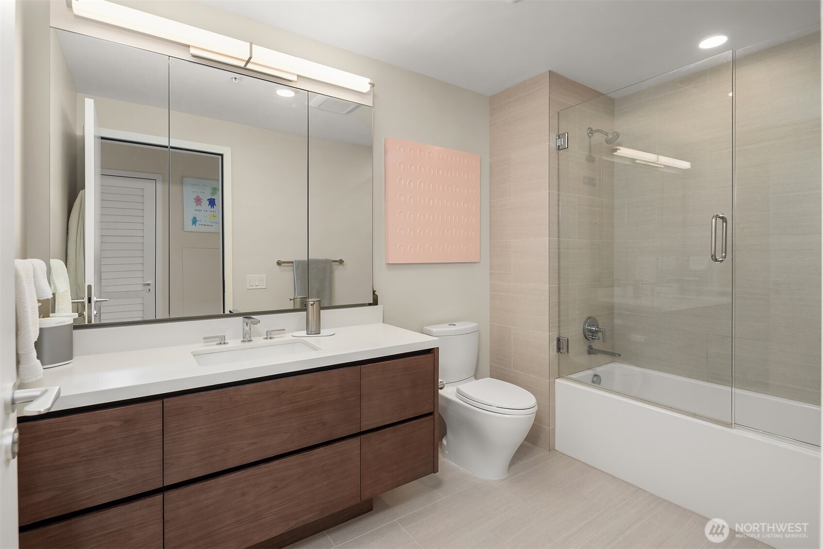 121 Stewart Street Unit: 2008
