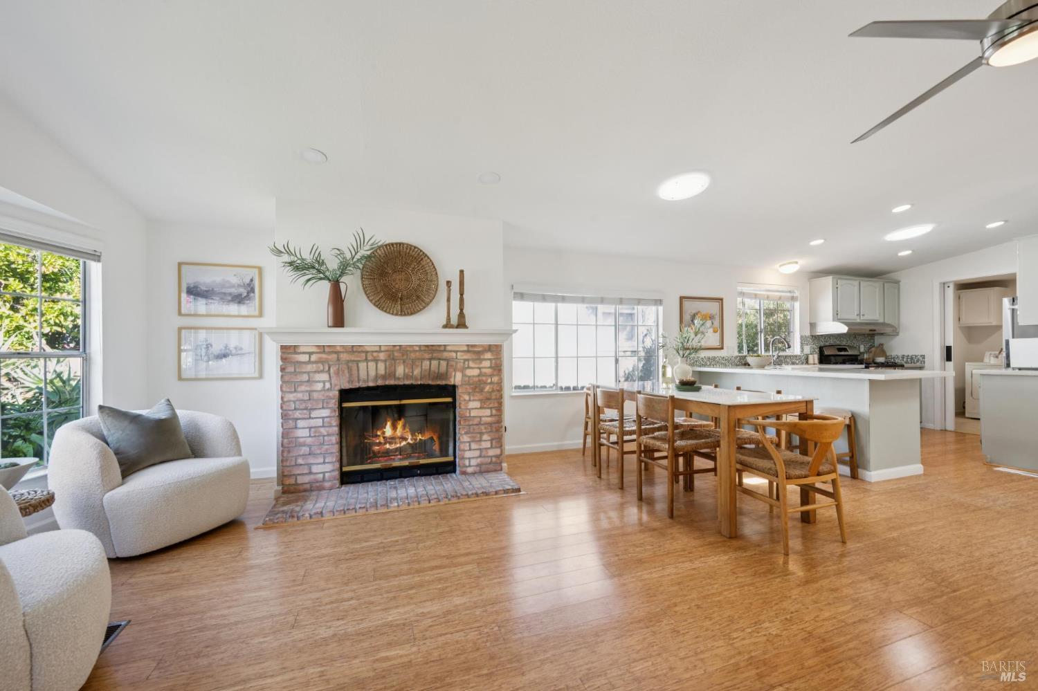 112 Picnic Ave