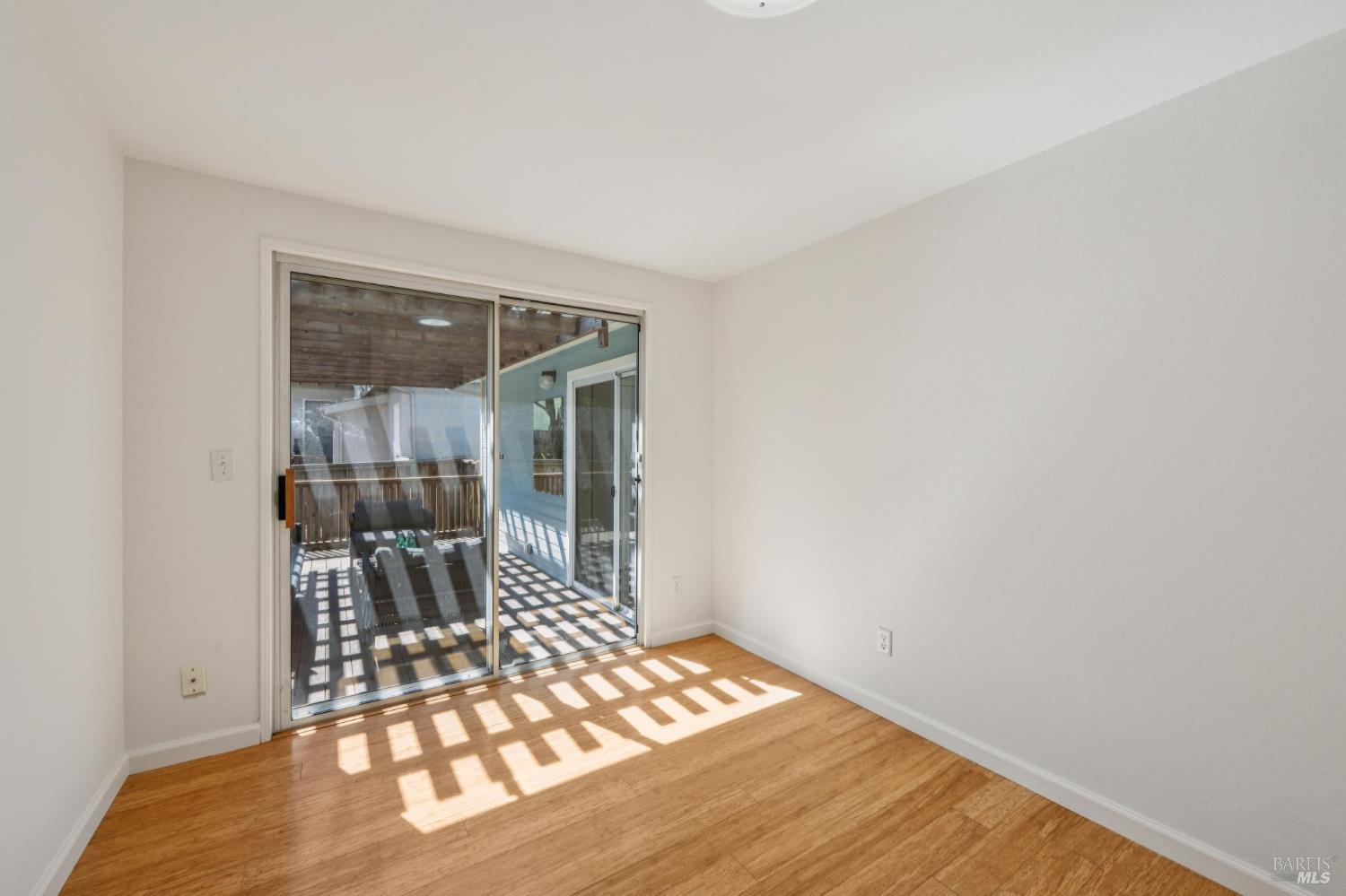 112 Picnic Ave
