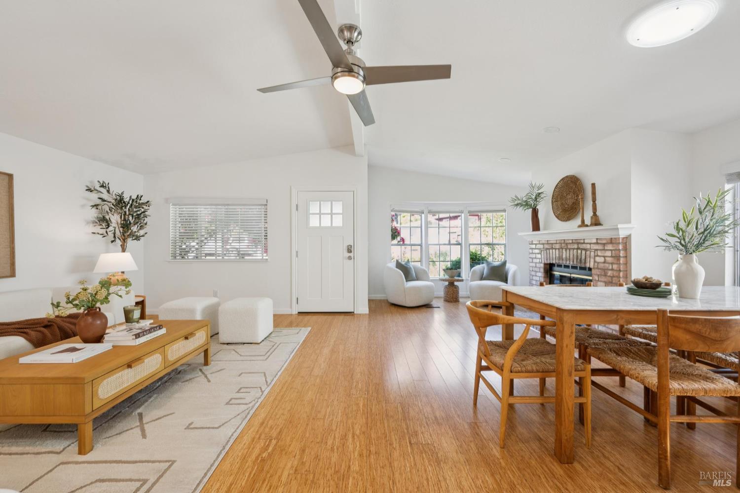 112 Picnic Ave