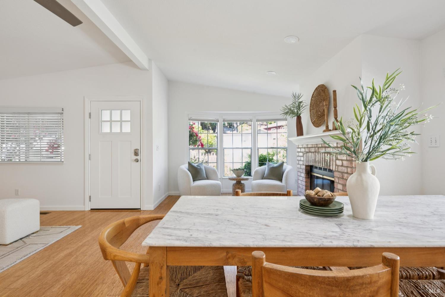 112 Picnic Ave