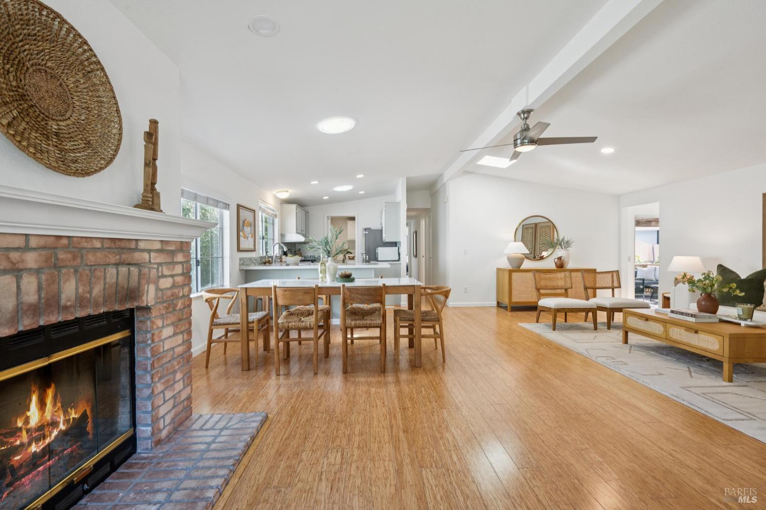 112 Picnic Ave