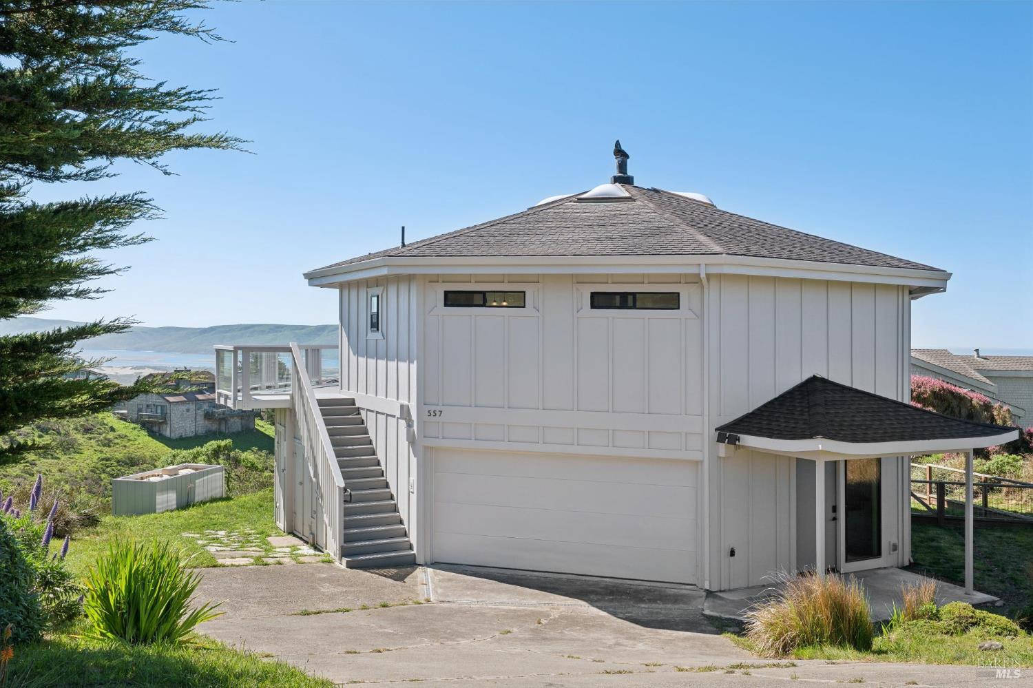 557 Oceana Drive