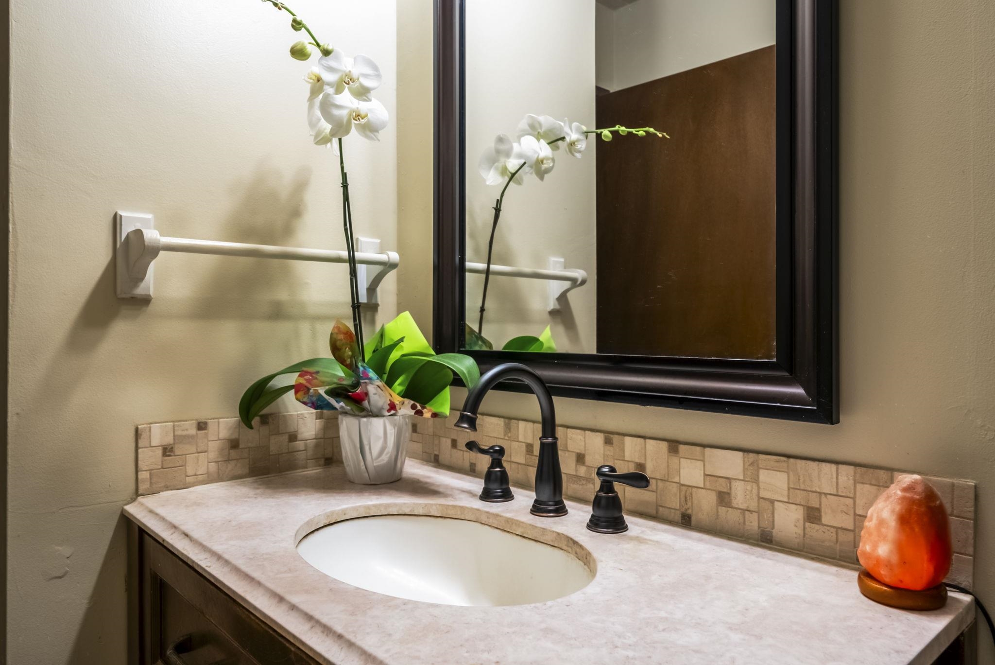 99 WALAKA St Unit: 12A