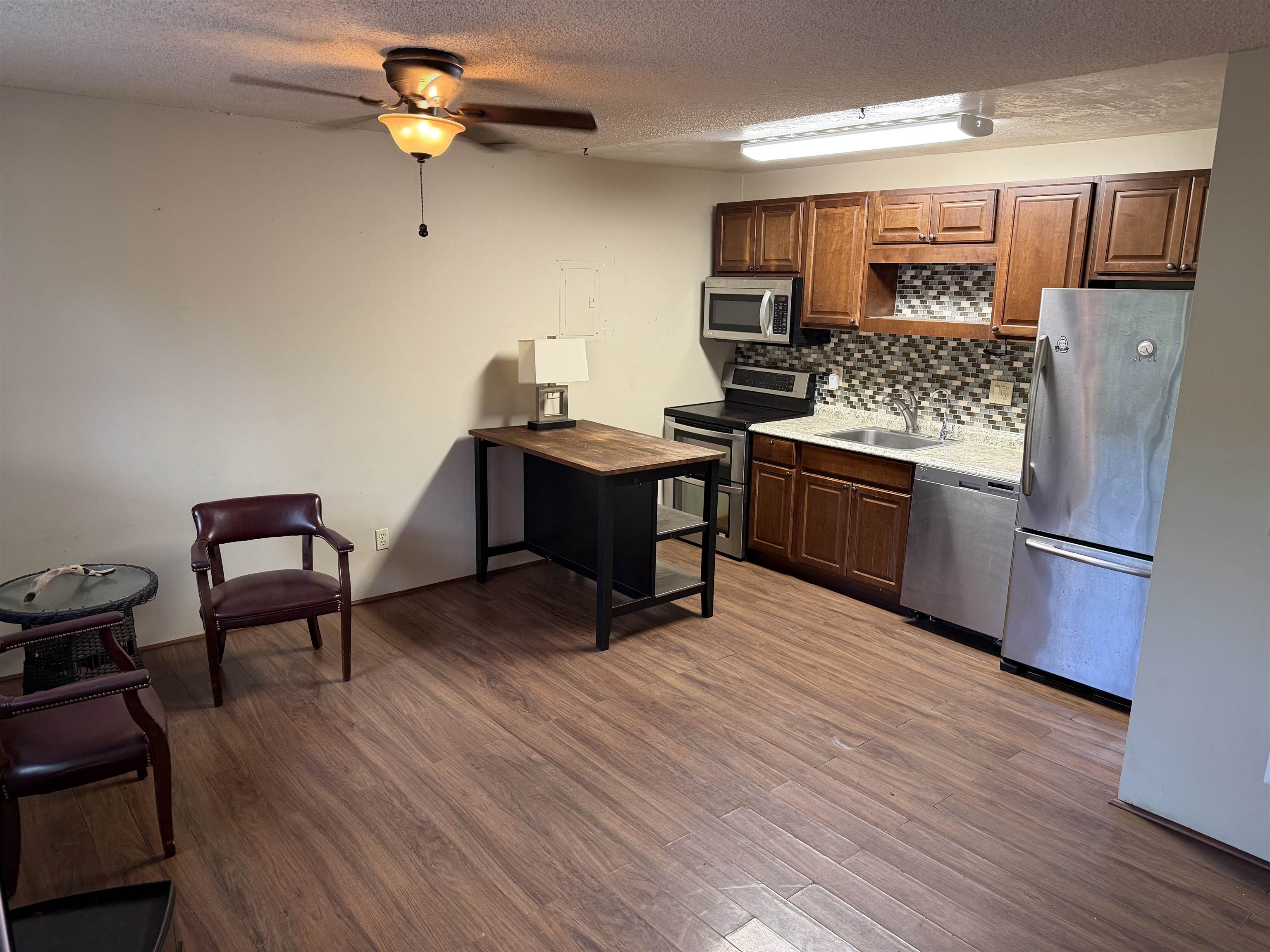 99 WALAKA St Unit: 12A