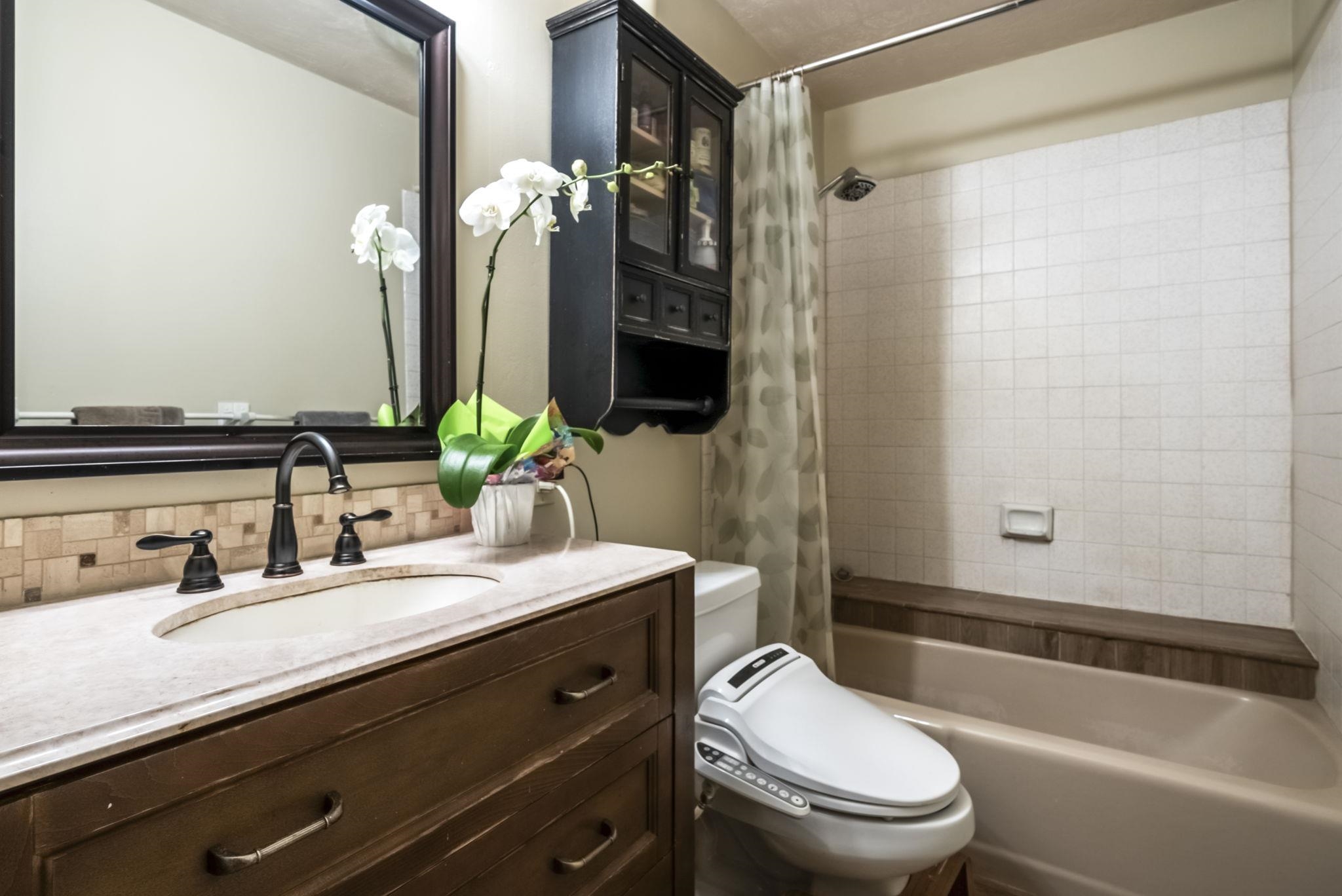 99 WALAKA St Unit: 12A