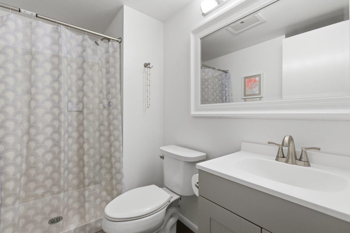 160 KEONEKAI Rd Unit: 27-102