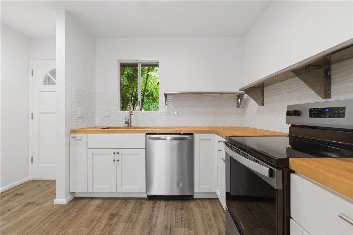 160 KEONEKAI Rd Unit: 27-102