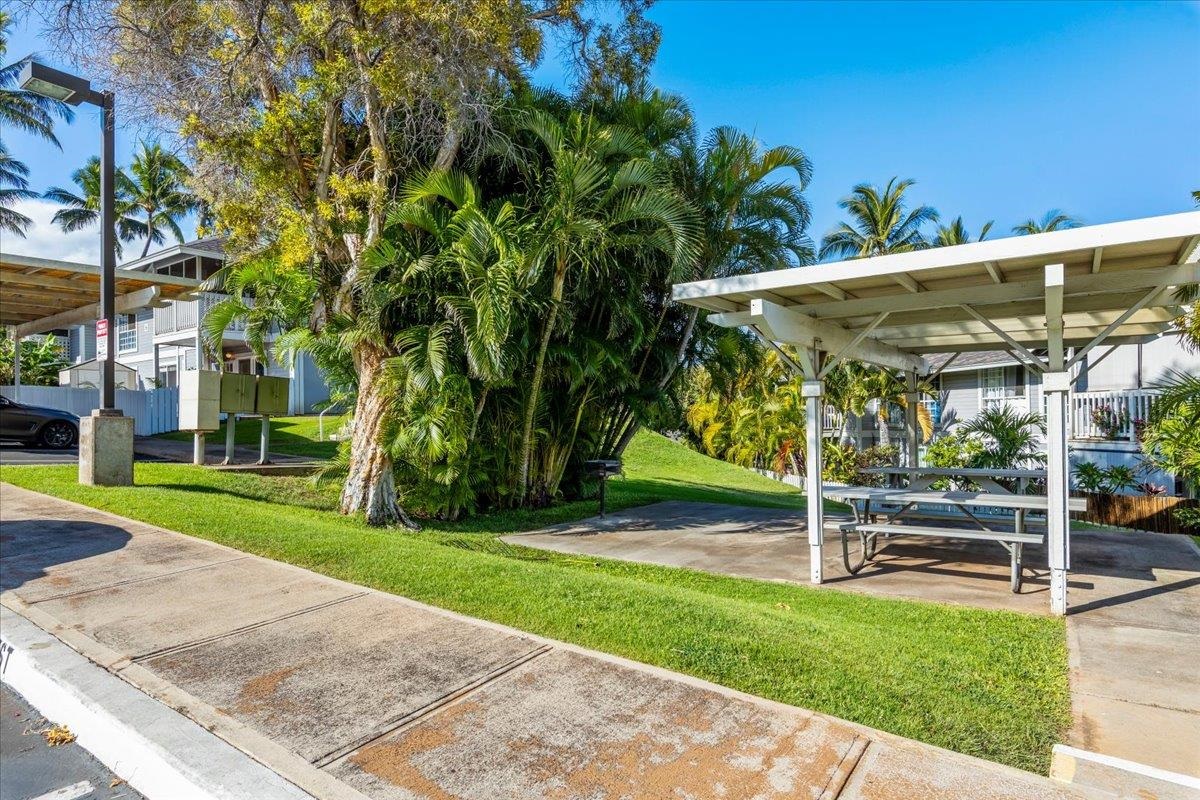 160 KEONEKAI Rd Unit: 27-102