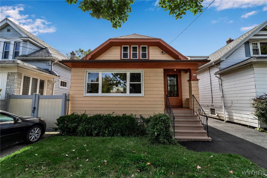481 Winspear Avenue