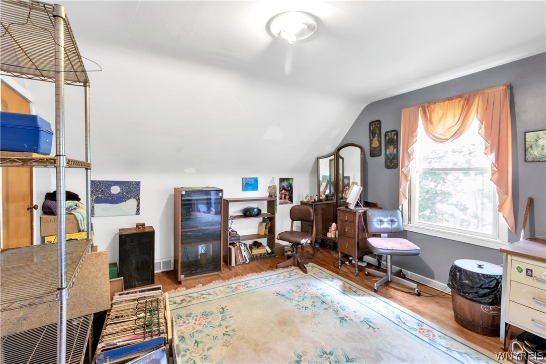 3808 Pearl Street Road