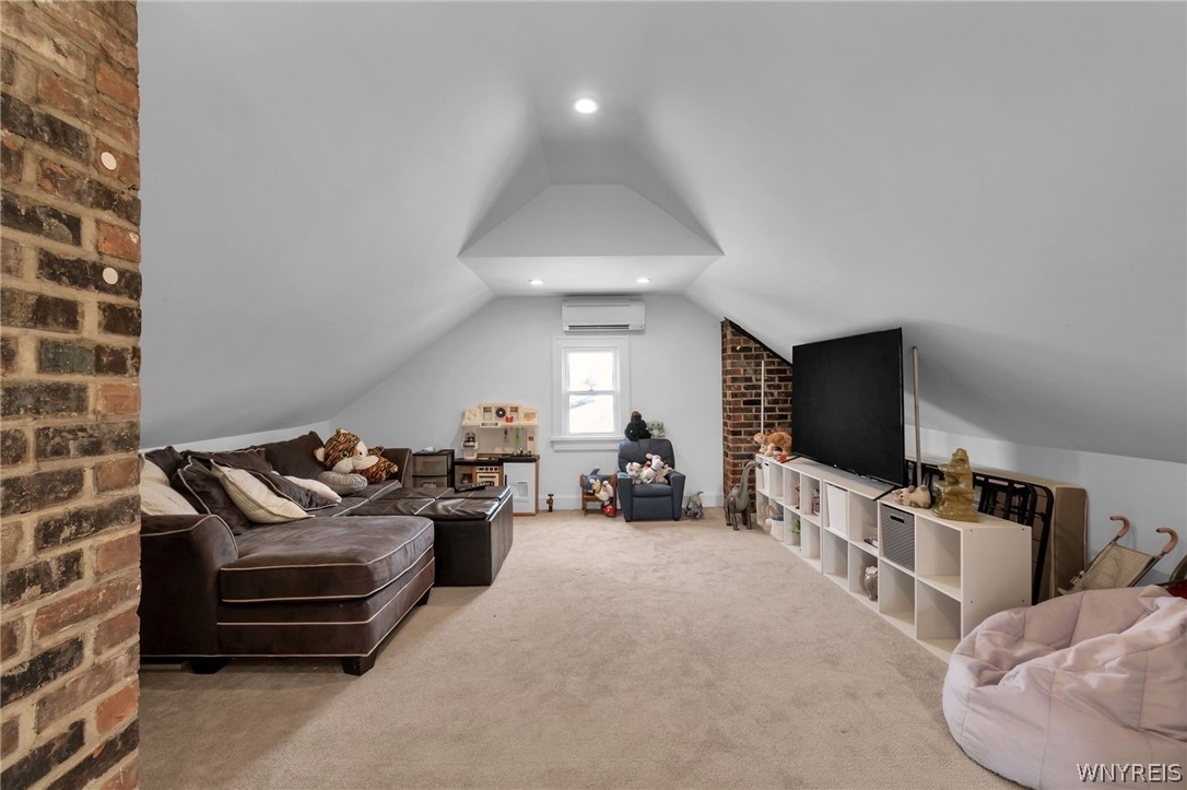 28 Bissell Drive