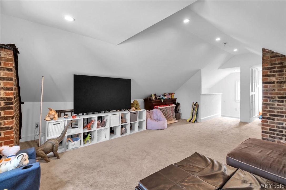 28 Bissell Drive