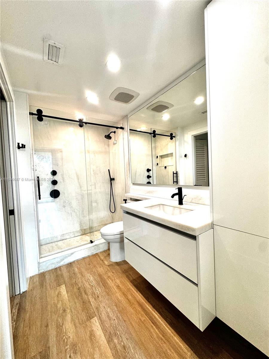 3001 SW 27th Ave # 303