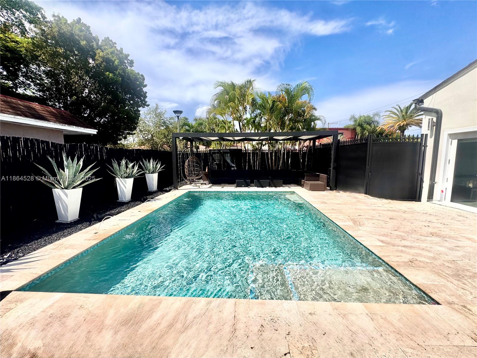 1700 SW 16th Ter