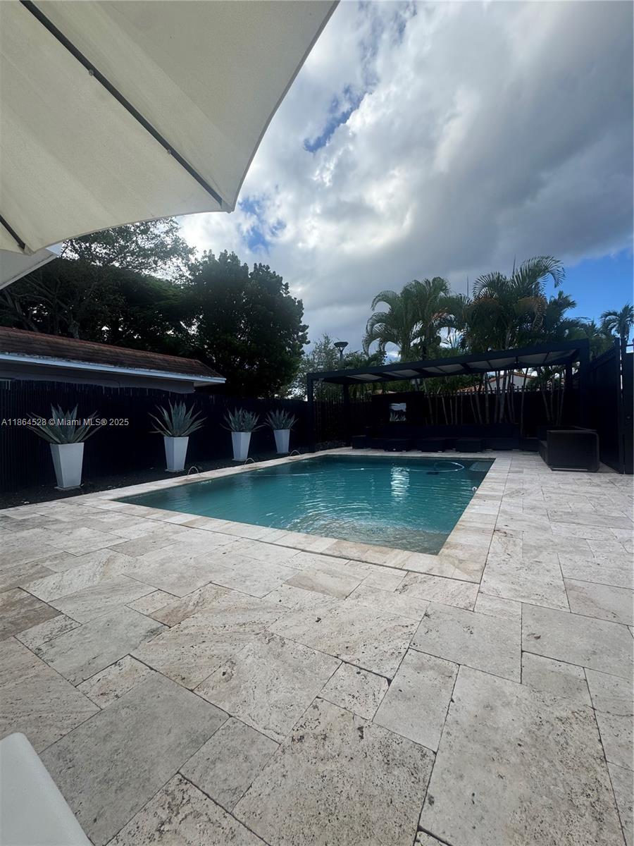 1700 SW 16th Ter