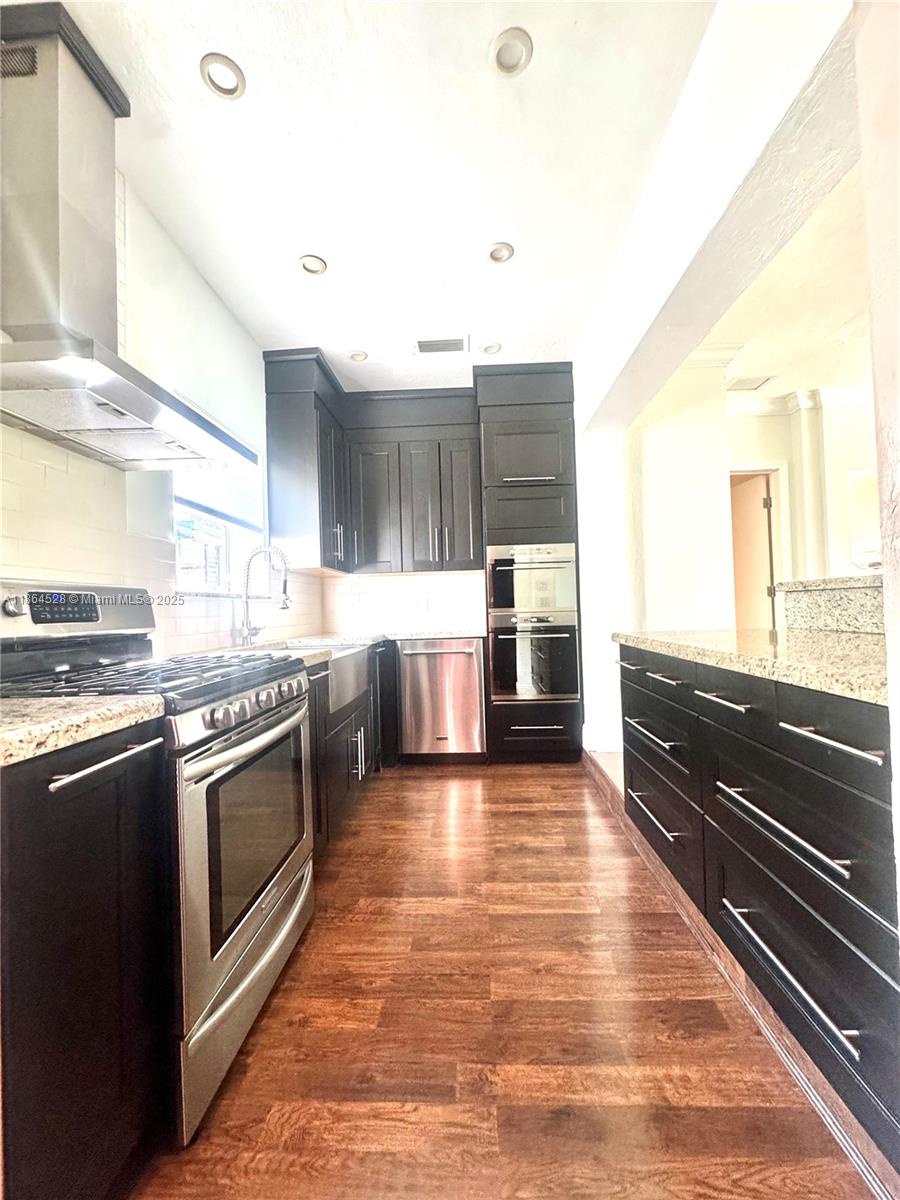1700 SW 16th Ter