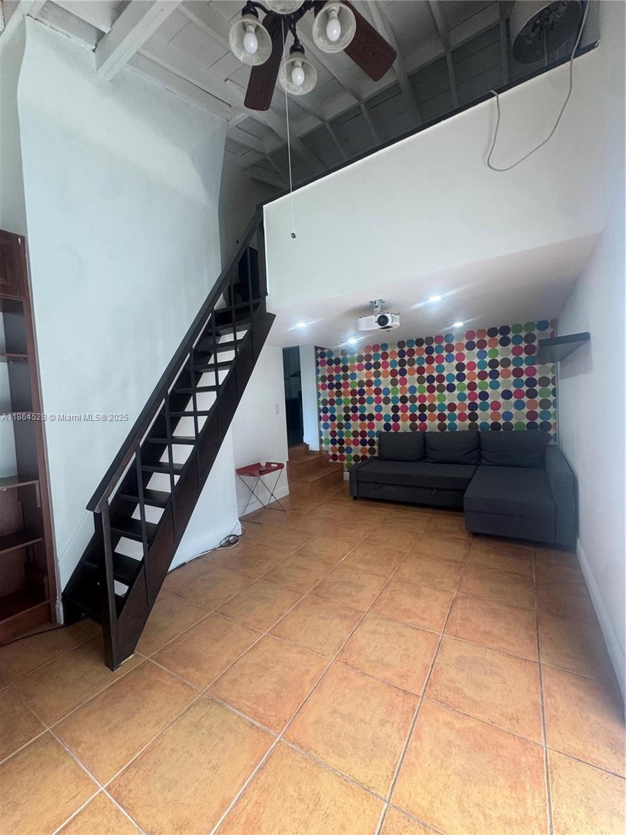 1700 SW 16th Ter