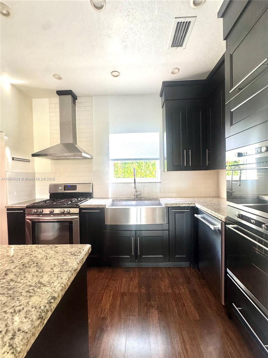 1700 SW 16th Ter