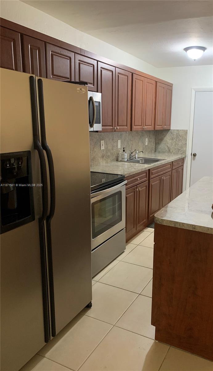 7901 SW 64th Ave # 16