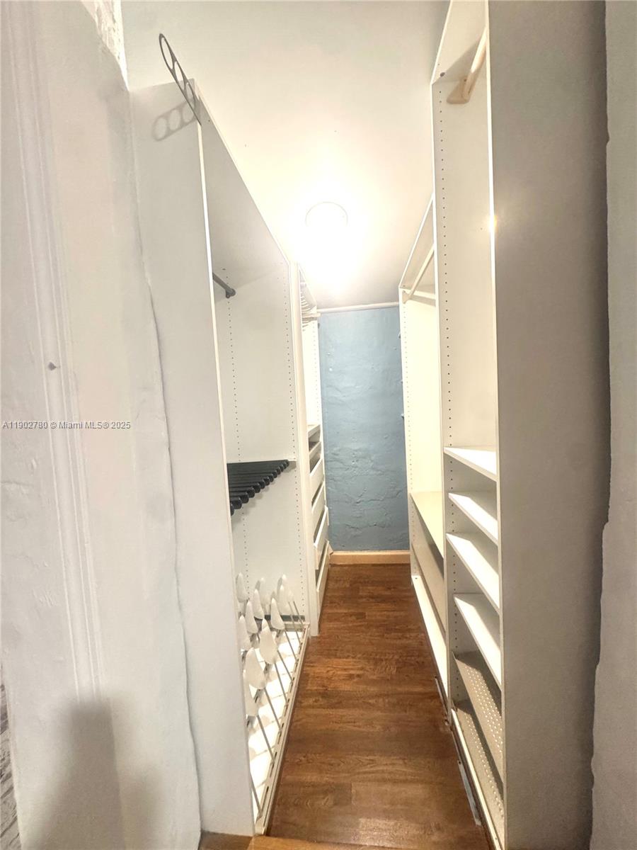 1700 SW 16th Ter # 305, Miami Unit: 305