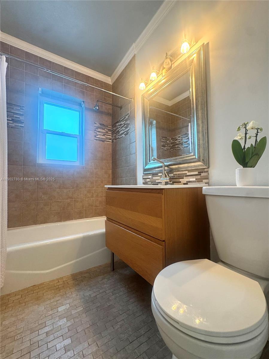 1700 SW 16th Ter # 305, Miami Unit: 305