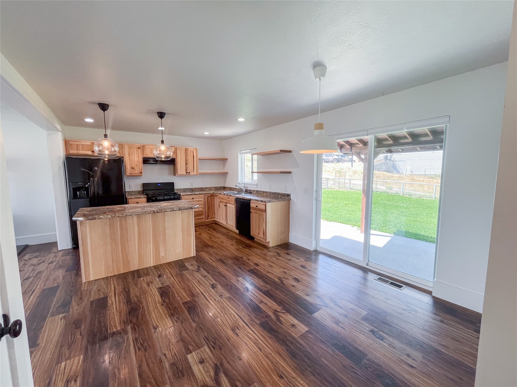 825 Cochise Way