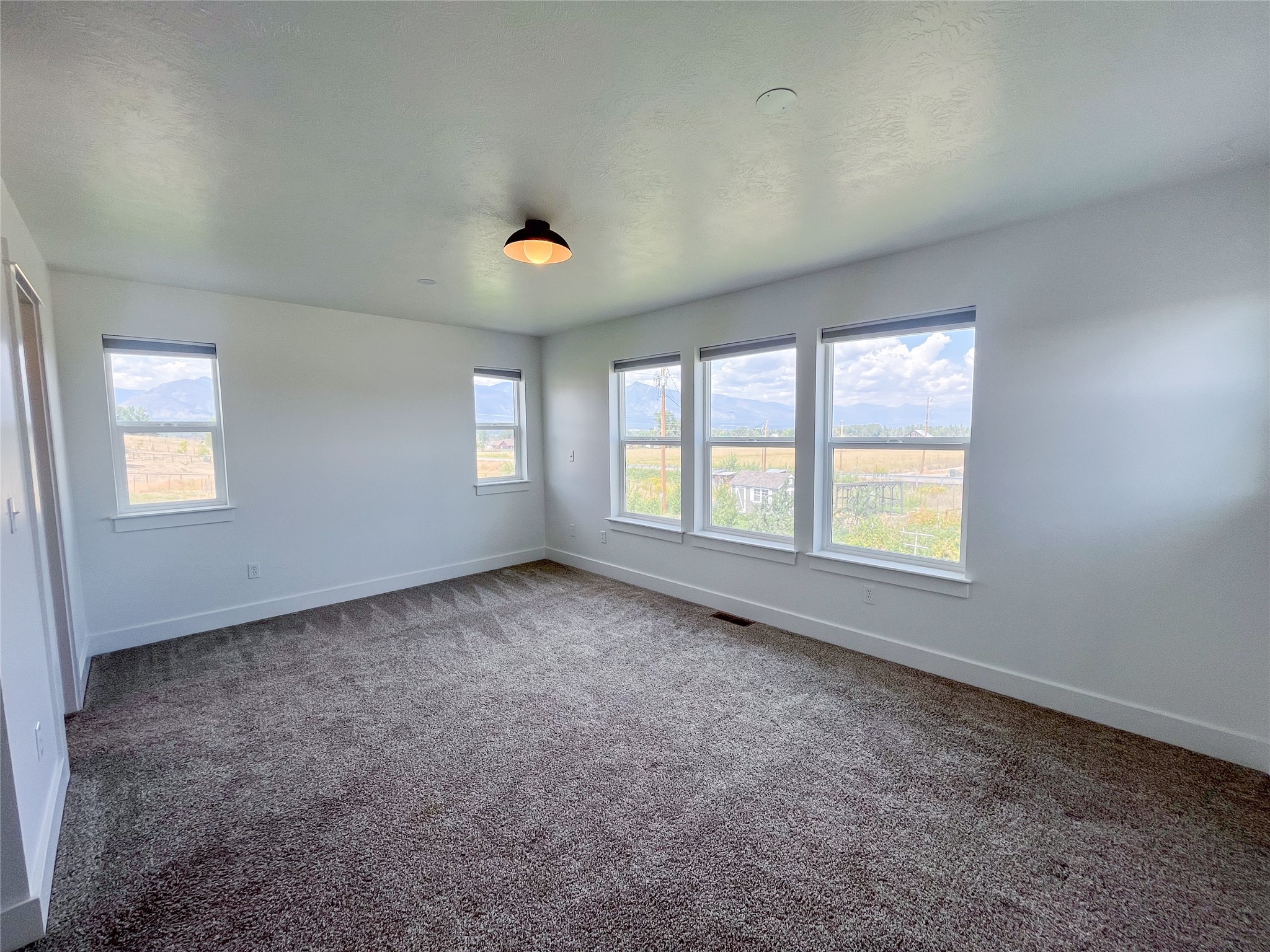 825 Cochise Way