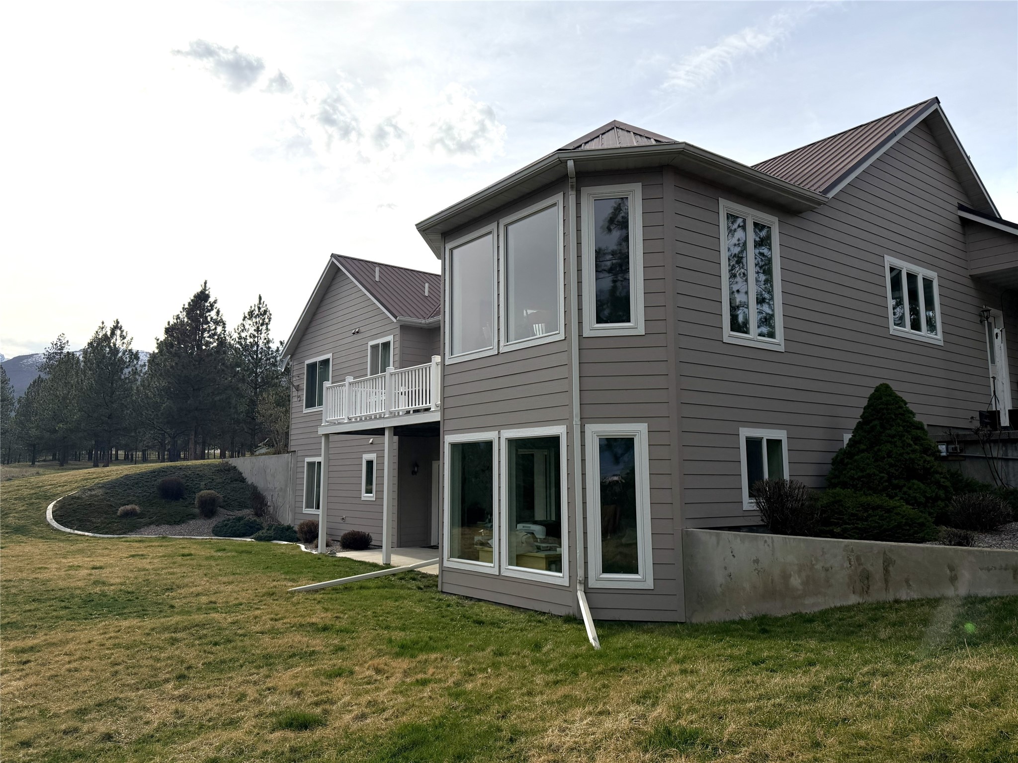 571 Cielo Vista