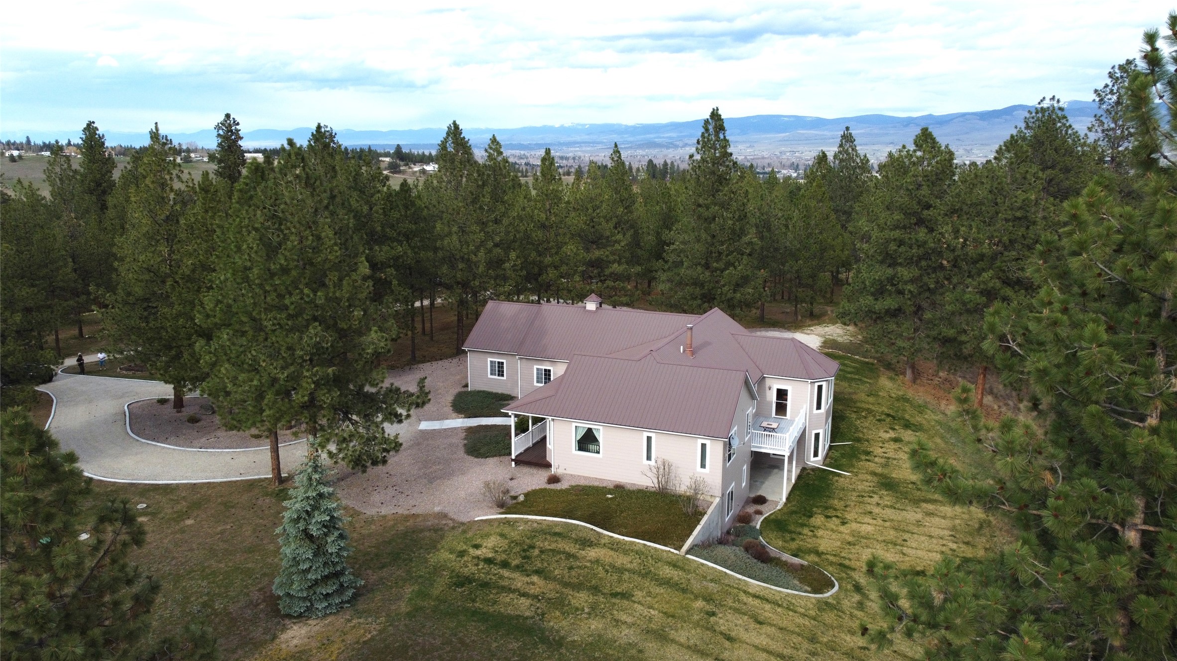 571 Cielo Vista