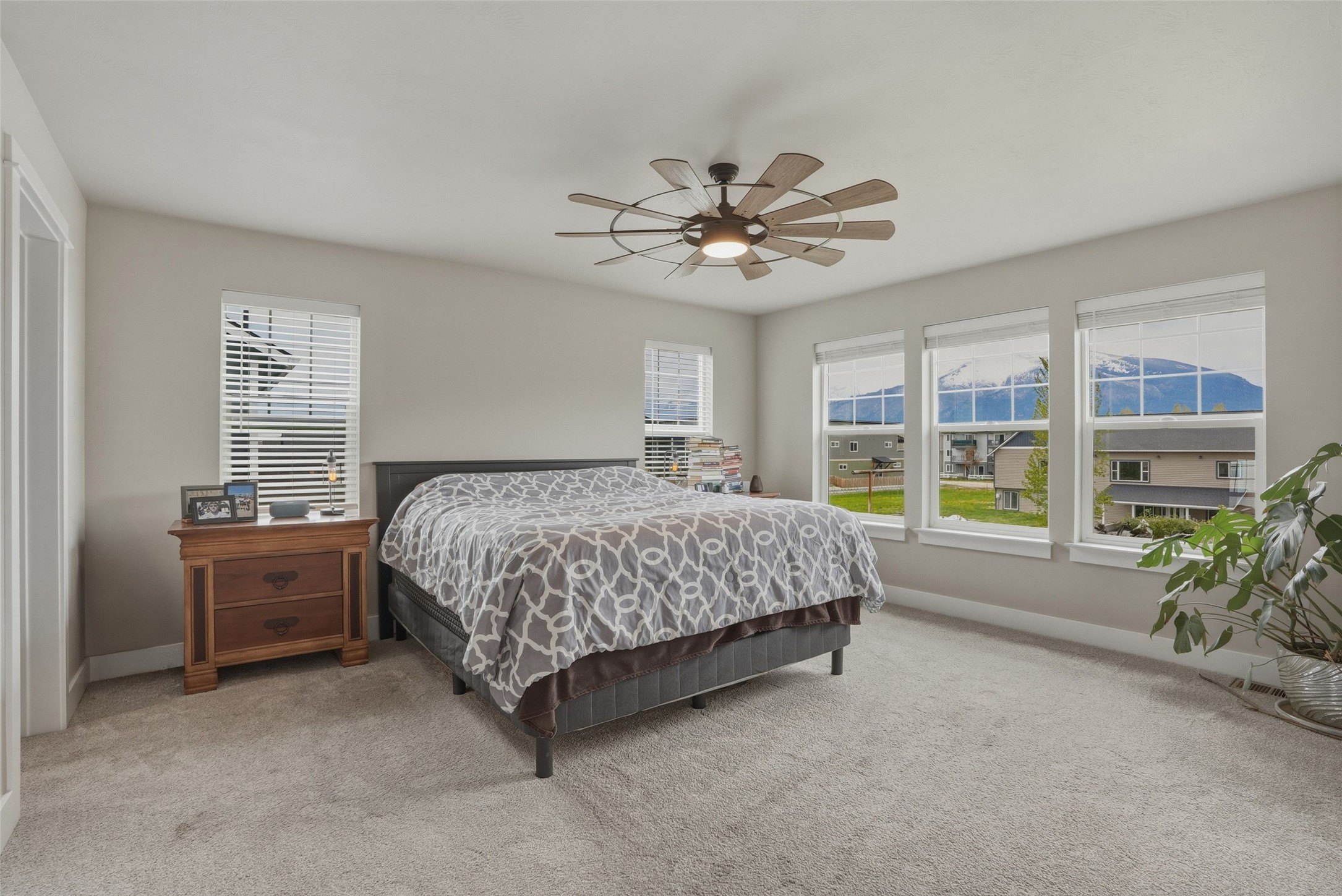 215 Kismet Court