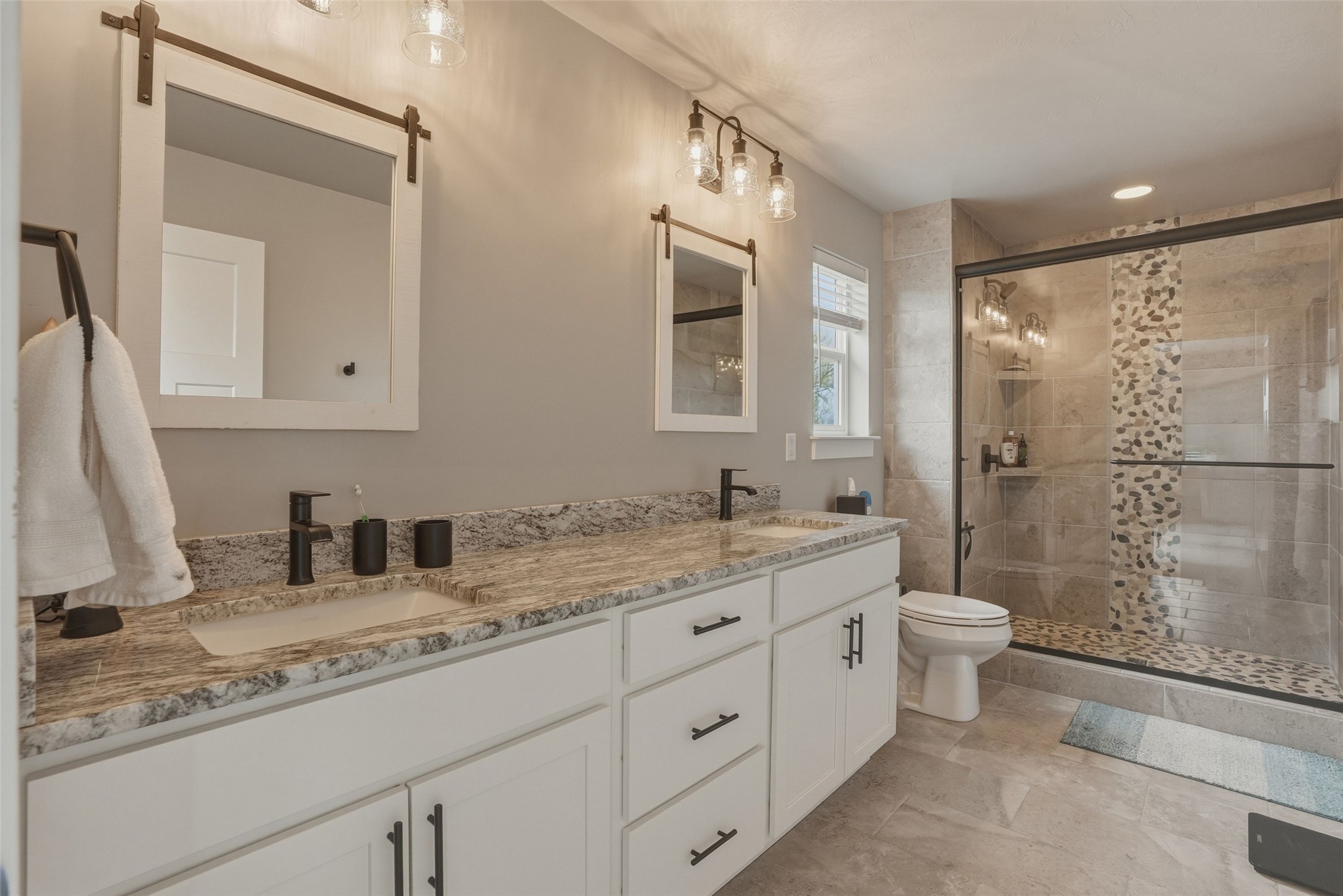 215 Kismet Court