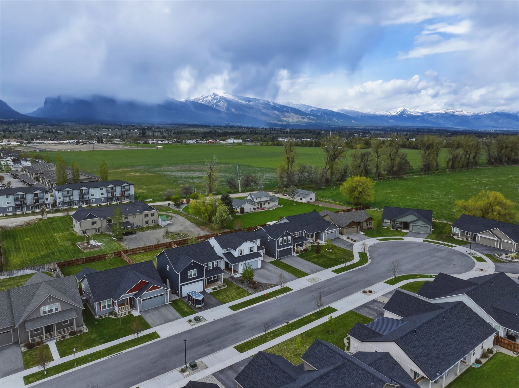 215 Kismet Court