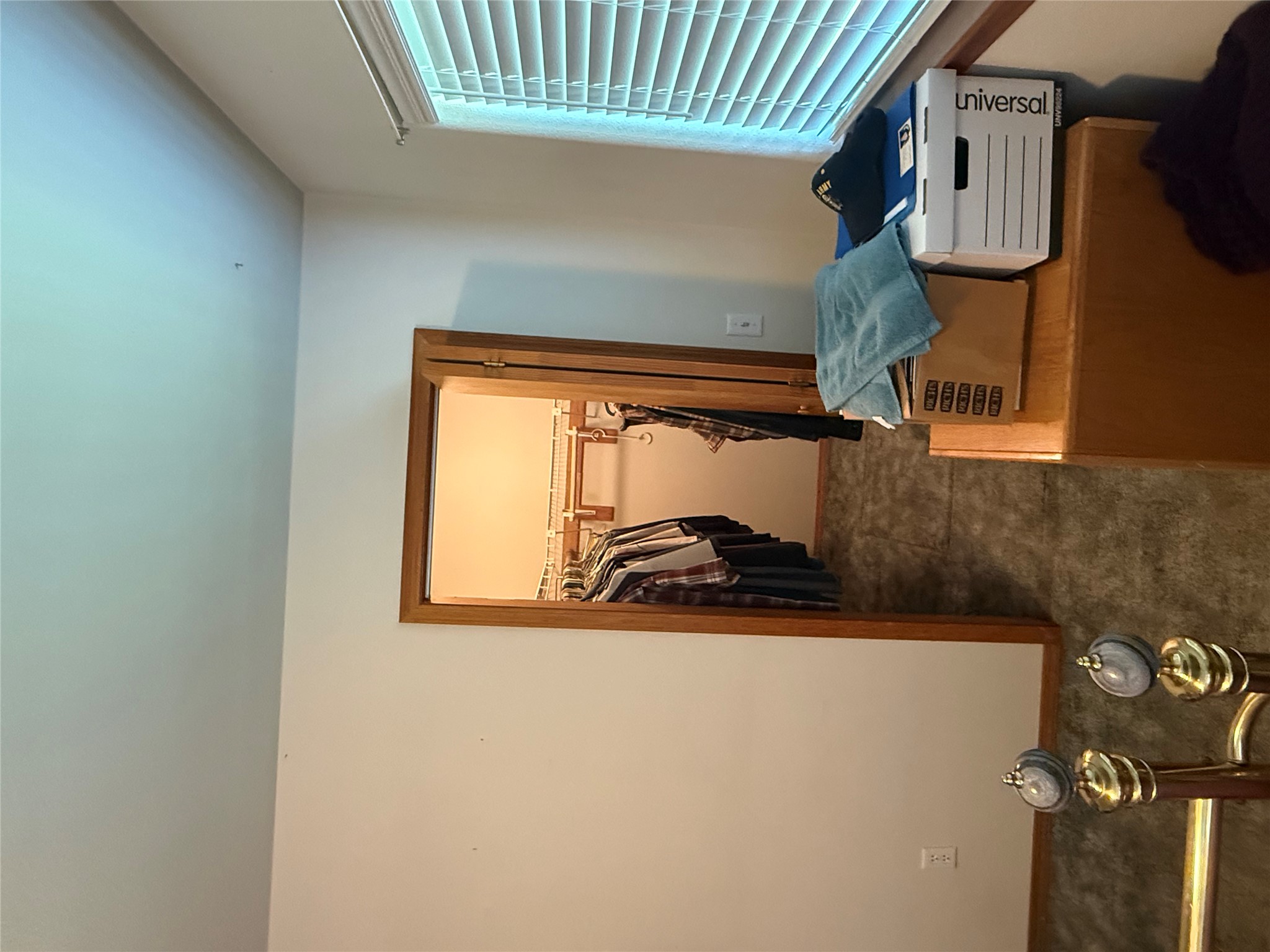 219 S 7th